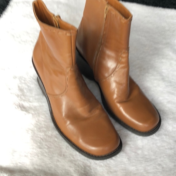 Gianni Bini Wedge Boots Like New - Picture 4 of 4